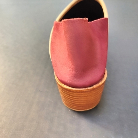 ALL BLACK Low Ankle Booties  Burgundy/Beige Leather Suede Women's Shoes Size 7 - Picture 4 of 7